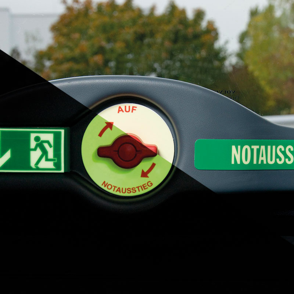 Sicherheitsschilder für Busse und Züge PERMALUX